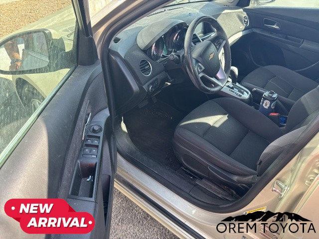 used 2014 Chevrolet Cruze car, priced at $6,199