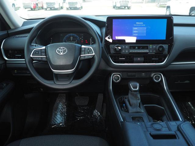 used 2025 Toyota Highlander car, priced at $48,499