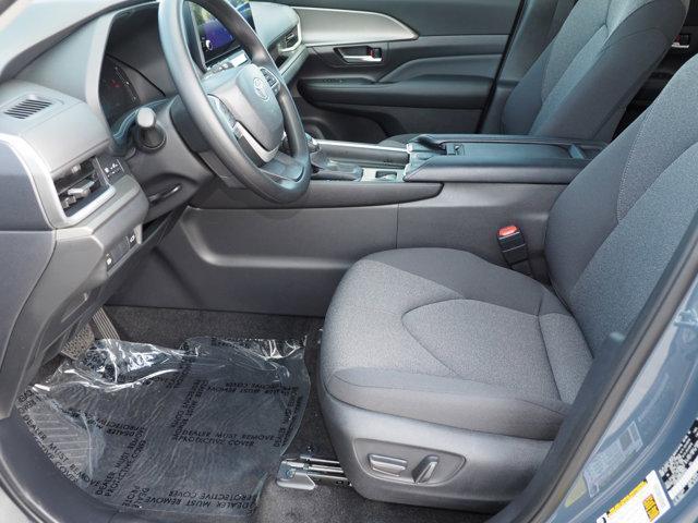 used 2025 Toyota Highlander car, priced at $48,499