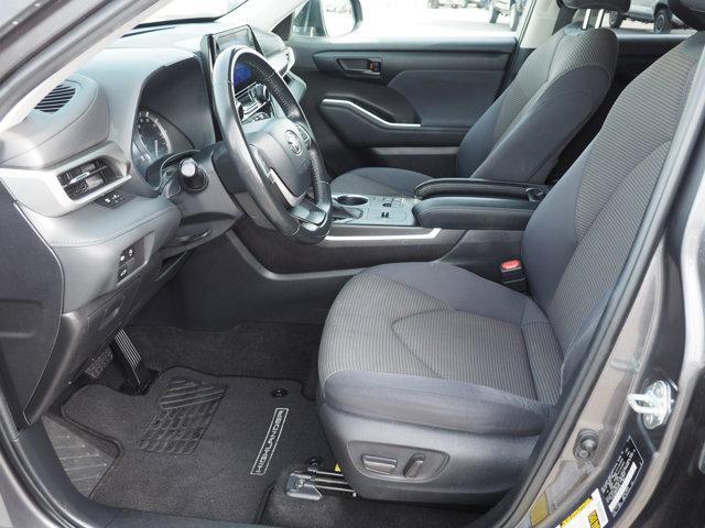 used 2023 Toyota Highlander car, priced at $34,717