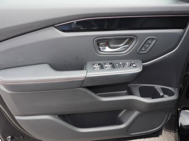 used 2025 Honda Pilot car, priced at $44,733