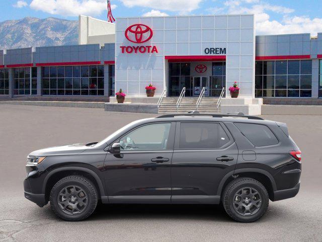 used 2025 Honda Pilot car, priced at $44,733