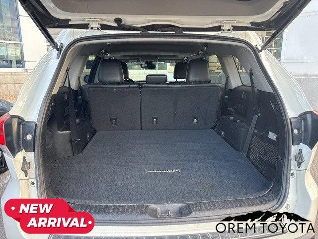 used 2018 Toyota Highlander car, priced at $19,767