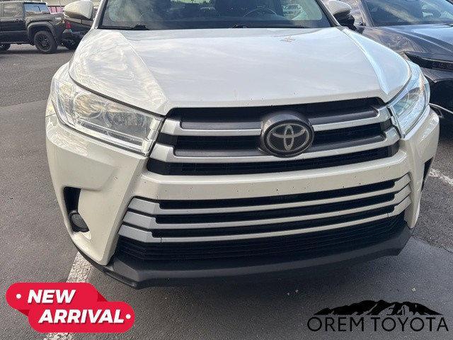 used 2018 Toyota Highlander car, priced at $19,767