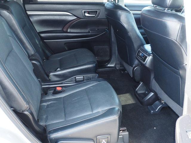 used 2019 Toyota Highlander car, priced at $32,797