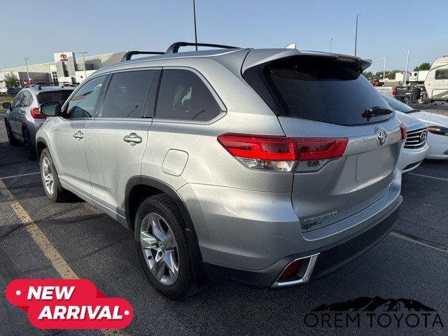 used 2019 Toyota Highlander car, priced at $33,574