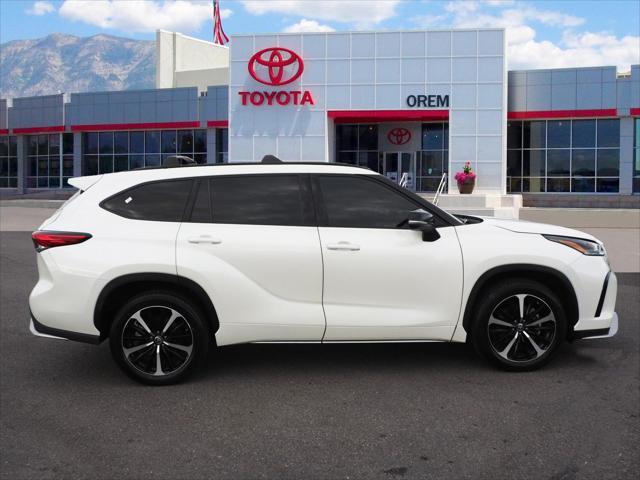 used 2021 Toyota Highlander car, priced at $34,991