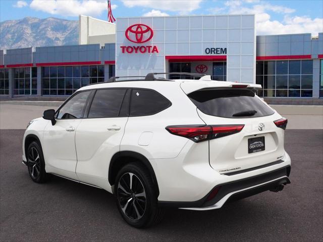 used 2021 Toyota Highlander car, priced at $34,991