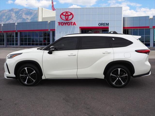 used 2021 Toyota Highlander car, priced at $34,991