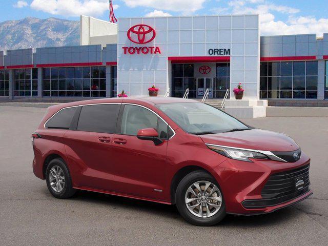 used 2021 Toyota Sienna car, priced at $31,524