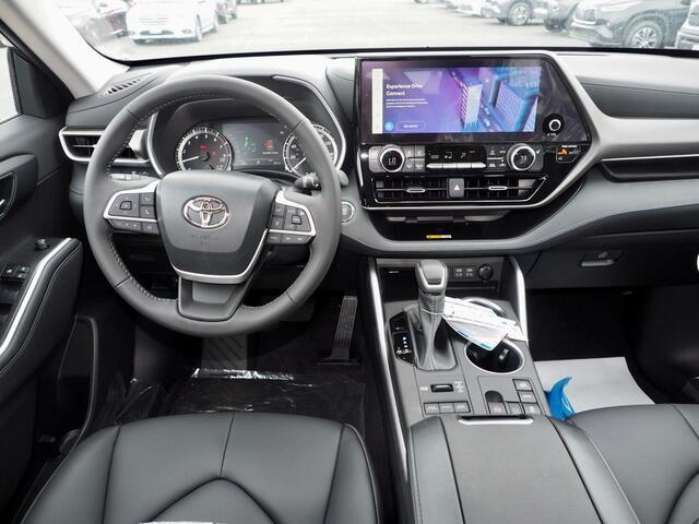 new 2024 Toyota Highlander car, priced at $45,836