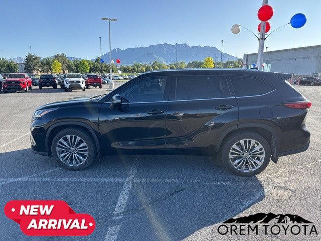 used 2020 Toyota Highlander car, priced at $34,243