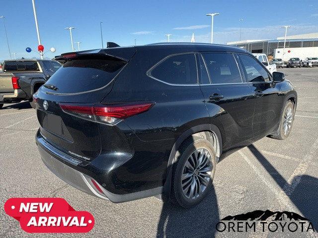 used 2020 Toyota Highlander car, priced at $34,243