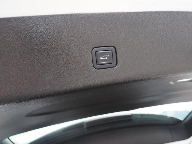 used 2022 Chevrolet Traverse car, priced at $31,063