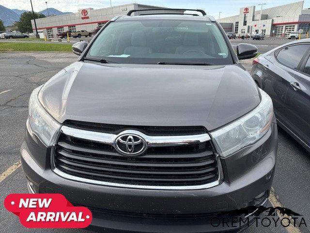 used 2016 Toyota Highlander car, priced at $21,255