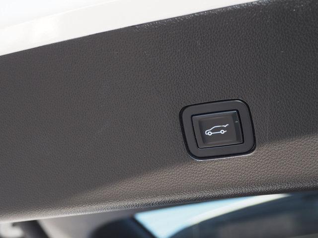 used 2018 Chevrolet Traverse car, priced at $27,462