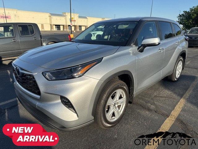 used 2024 Toyota Highlander car, priced at $40,897