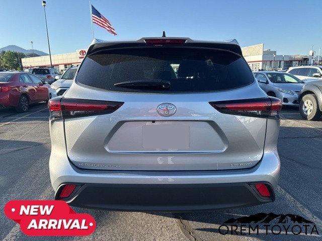 used 2024 Toyota Highlander car, priced at $40,897