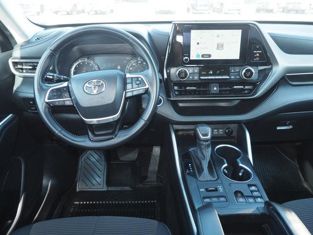 used 2024 Toyota Highlander car, priced at $40,314