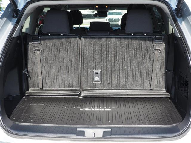 used 2024 Toyota Highlander car, priced at $40,314
