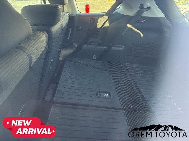 used 2024 Toyota Highlander car, priced at $40,897