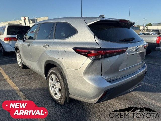 used 2024 Toyota Highlander car, priced at $40,897