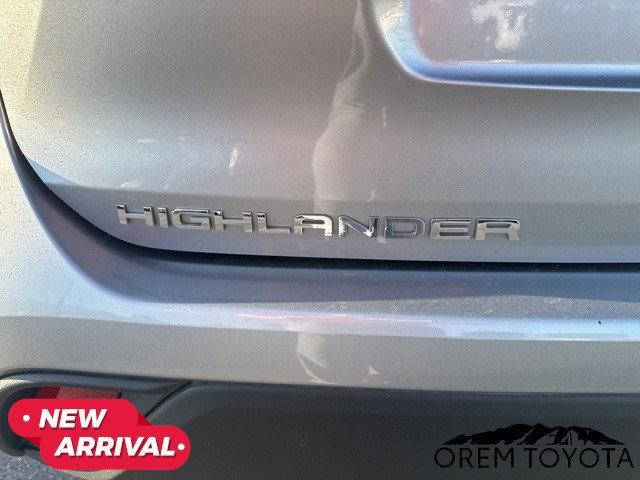 used 2024 Toyota Highlander car, priced at $40,897
