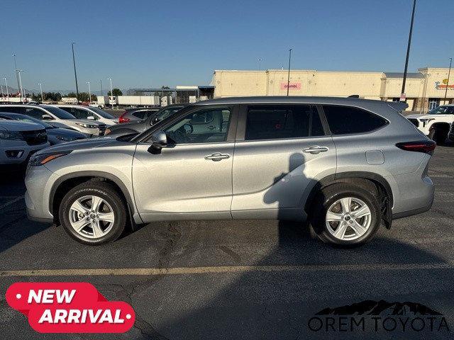 used 2024 Toyota Highlander car, priced at $40,897