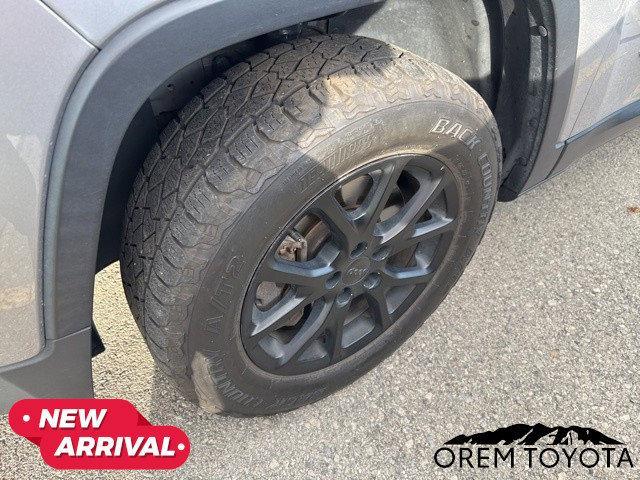 used 2018 Jeep Cherokee car, priced at $13,485