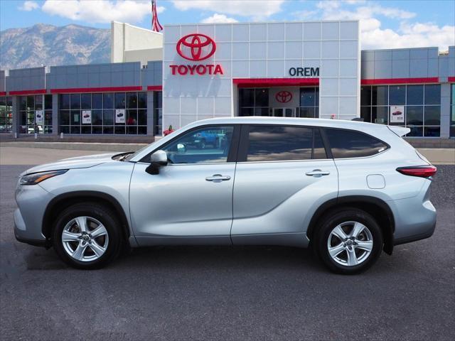 used 2023 Toyota Highlander car, priced at $35,500