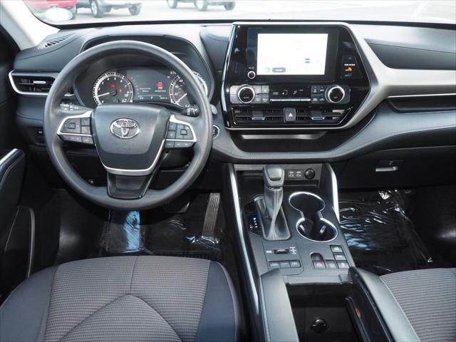 used 2023 Toyota Highlander car, priced at $35,500