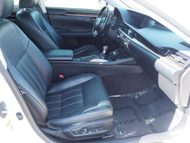 used 2017 Lexus ES 300h car, priced at $12,590