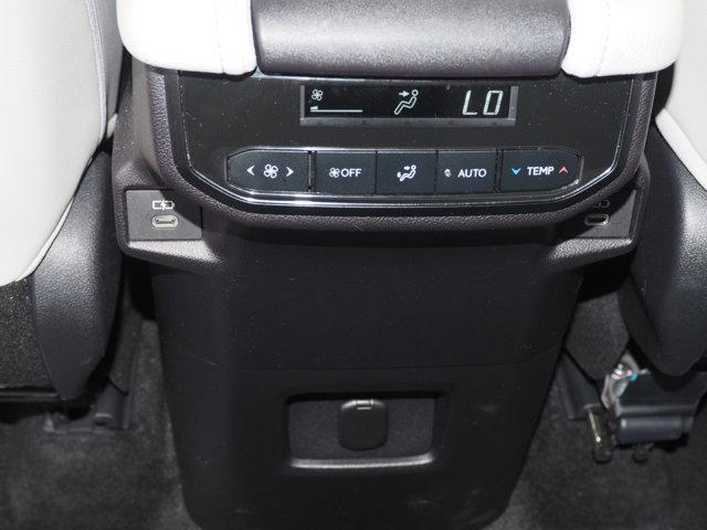 used 2025 Toyota Highlander car, priced at $53,373