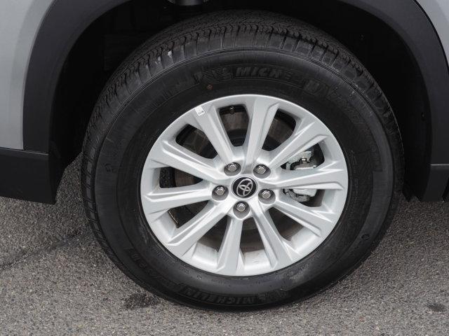 used 2025 Toyota Highlander car, priced at $53,373