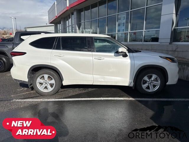 used 2021 Toyota Highlander car, priced at $26,227