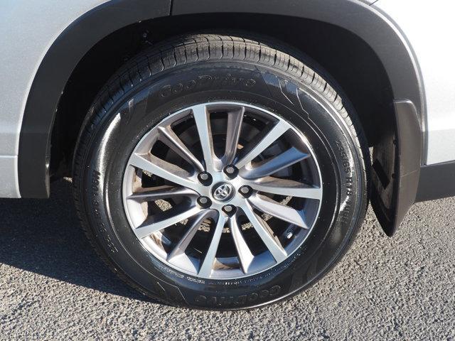 used 2018 Toyota Highlander car, priced at $19,192