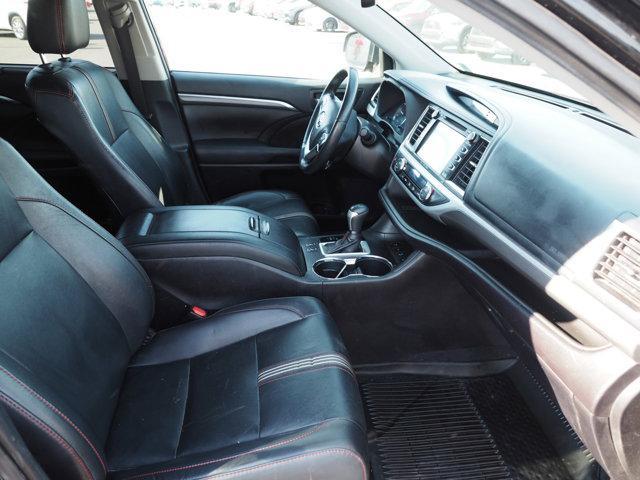 used 2019 Toyota Highlander car, priced at $29,278