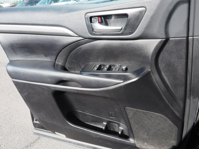 used 2019 Toyota Highlander car, priced at $29,278