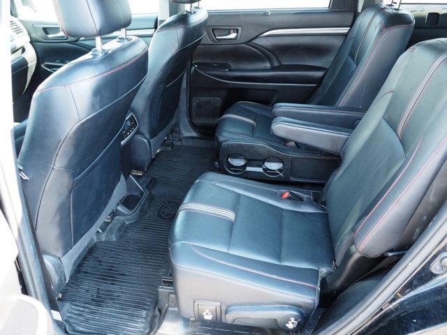used 2019 Toyota Highlander car, priced at $29,278