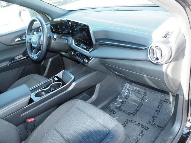 used 2025 Chevrolet Equinox car, priced at $29,639