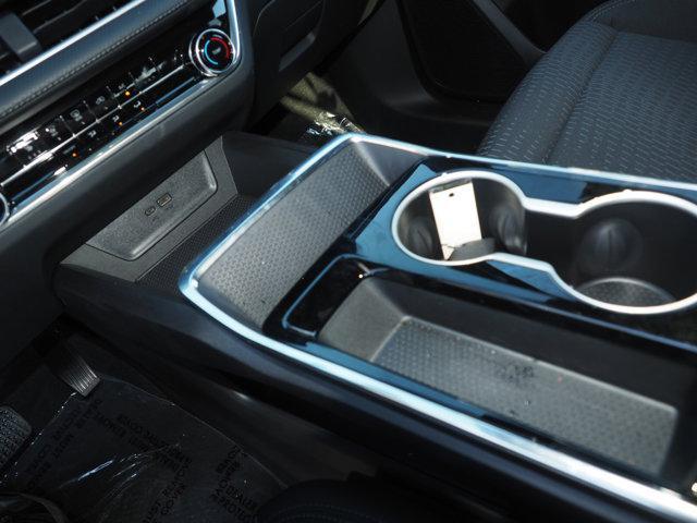 used 2025 Chevrolet Equinox car, priced at $29,639