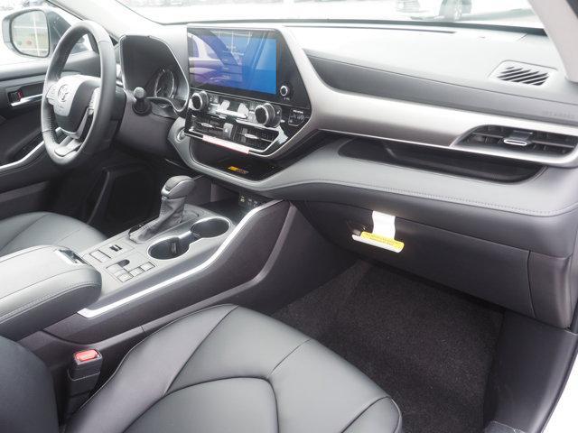 new 2026 Toyota Highlander car, priced at $48,363