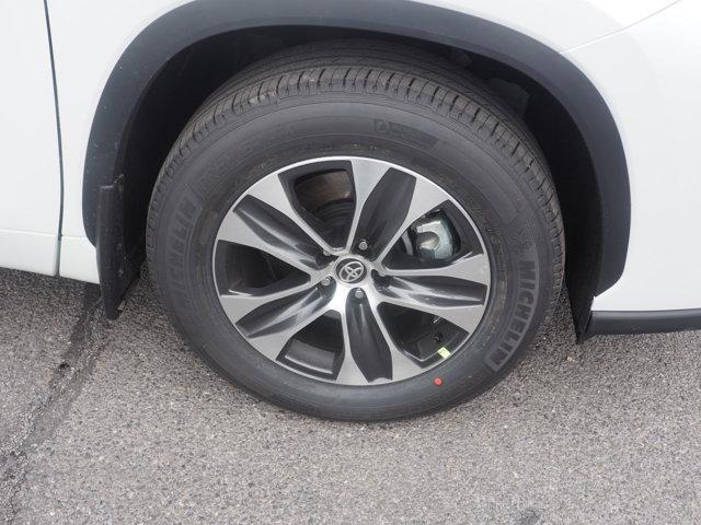 new 2026 Toyota Highlander car, priced at $48,363