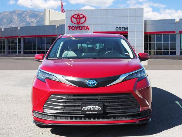 used 2024 Toyota Sienna car, priced at $44,075