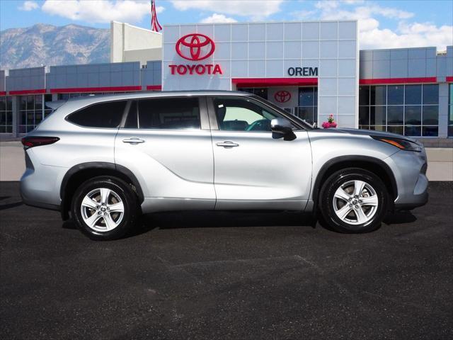 used 2024 Toyota Highlander car, priced at $36,672