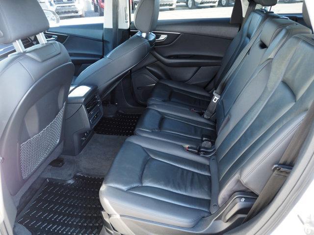 used 2020 Audi Q7 car, priced at $25,216