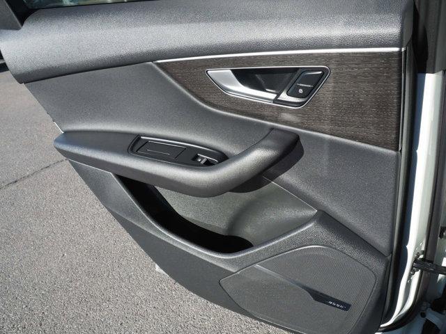 used 2020 Audi Q7 car, priced at $25,216