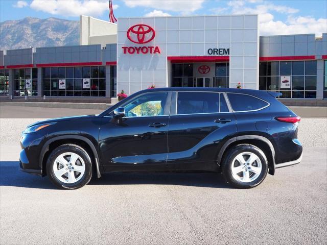 used 2023 Toyota Highlander car, priced at $35,999