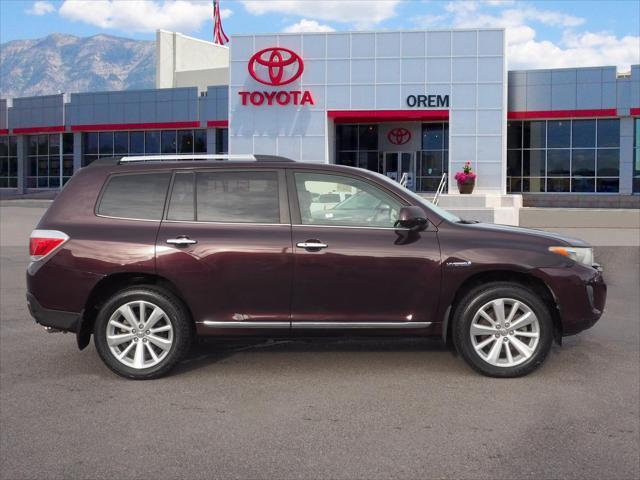 used 2011 Toyota Highlander Hybrid car, priced at $9,990