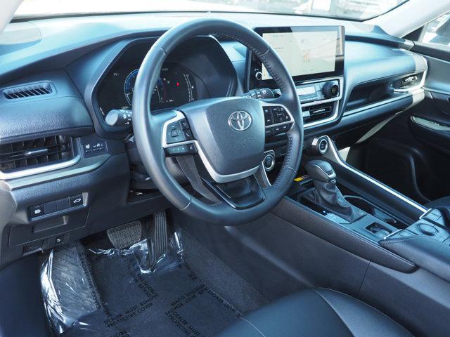 used 2025 Toyota Highlander car, priced at $53,449